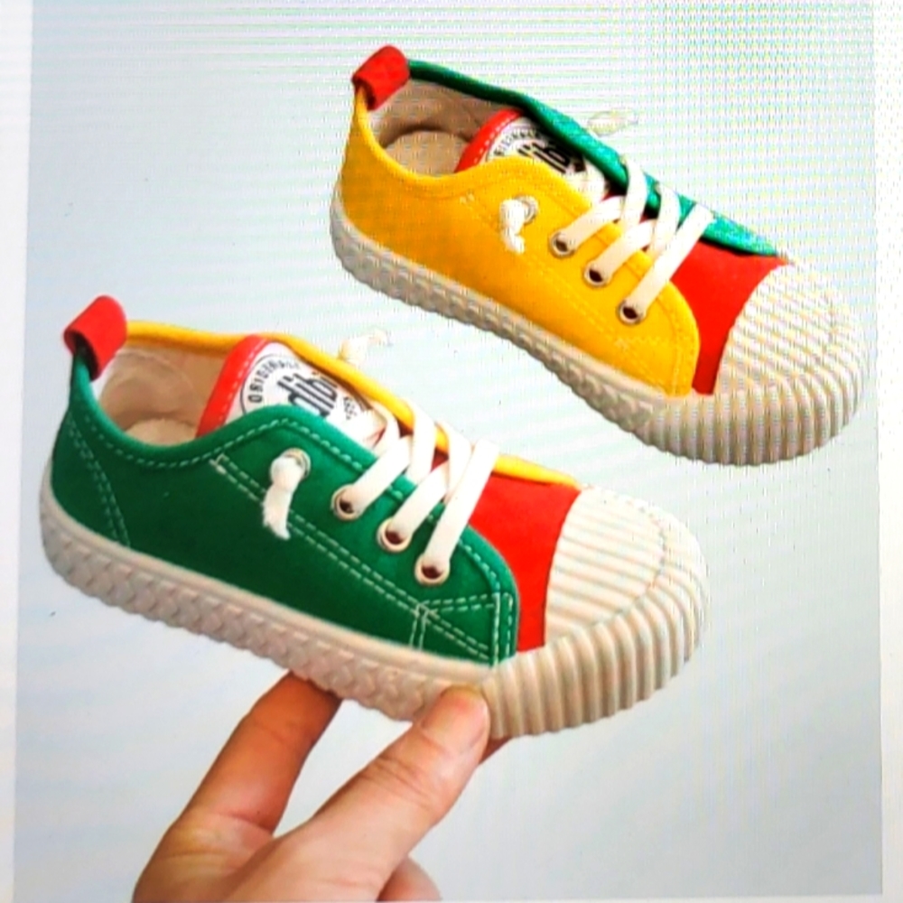♥️NWT❤️ MIA BELLE COLOR BLOCKED CANVAS SNEAKERS